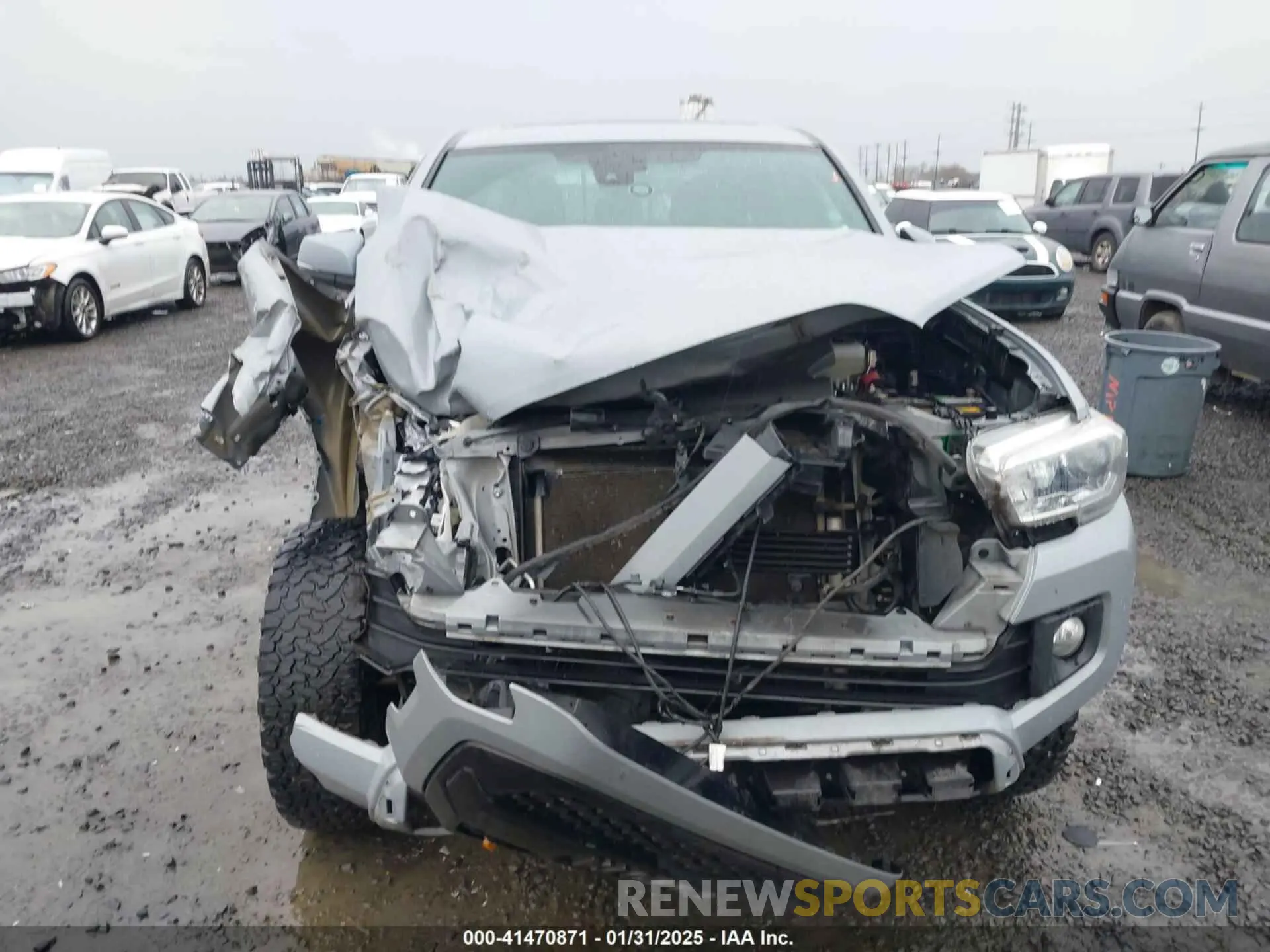 12 fotografías del automóvil dañado 3TMCZ5AN6KM235786 TOYOTA TACOMA 2019