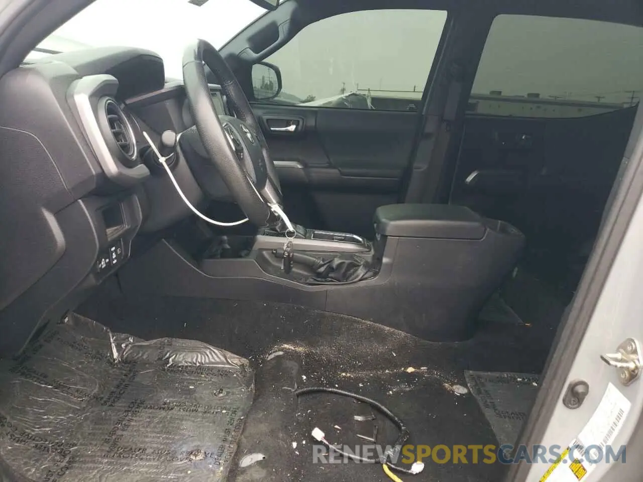 7 fotografías del automóvil dañado 3TMCZ5AN6KM237411 TOYOTA TACOMA 2019