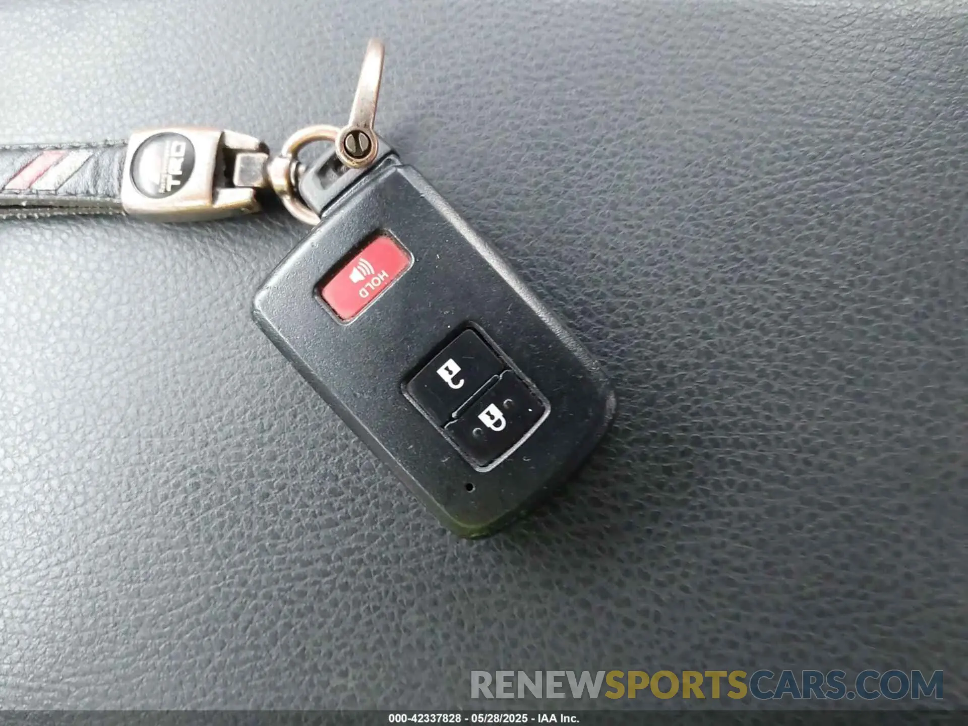 11 fotografías del automóvil dañado 3TMCZ5AN6KM239871 TOYOTA TACOMA 2019