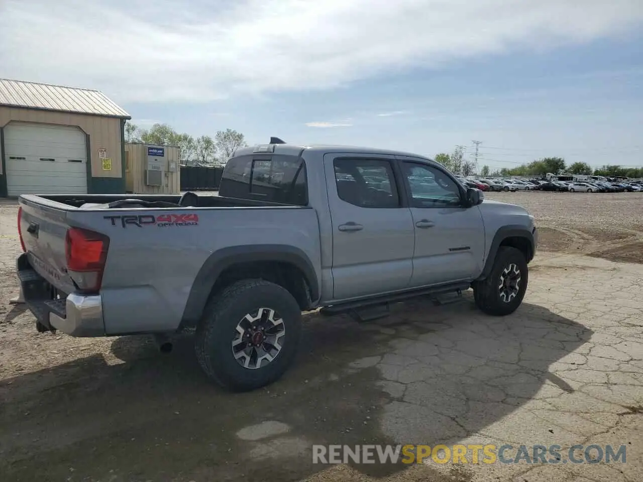 3 fotografías del automóvil dañado 3TMCZ5AN6KM240616 TOYOTA TACOMA 2019