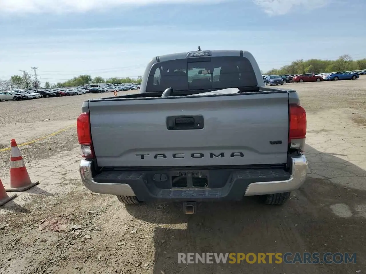 6 fotografías del automóvil dañado 3TMCZ5AN6KM240616 TOYOTA TACOMA 2019