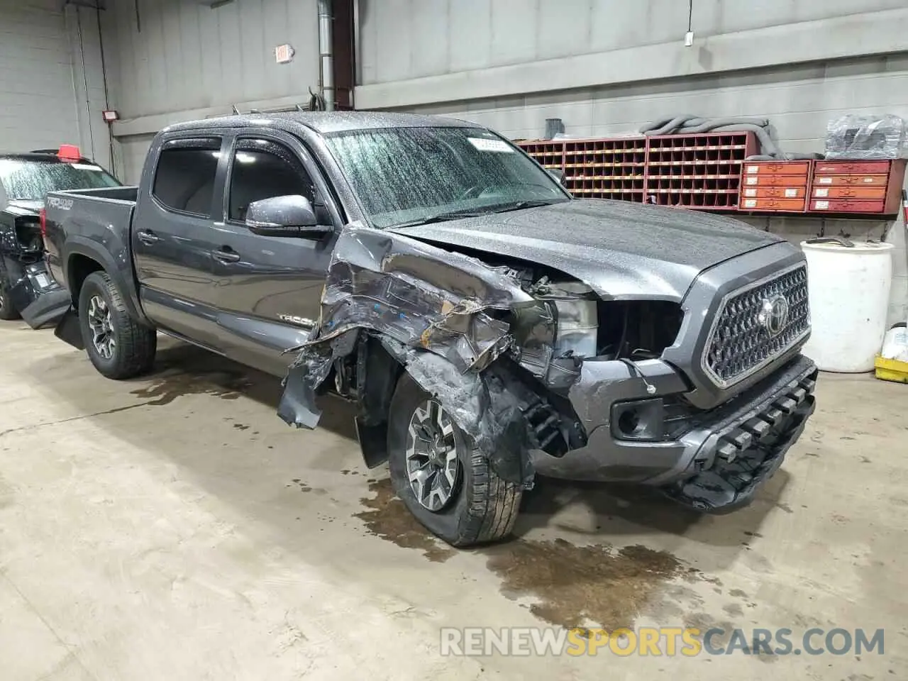 4 fotografías del automóvil dañado 3TMCZ5AN6KM244679 TOYOTA TACOMA 2019
