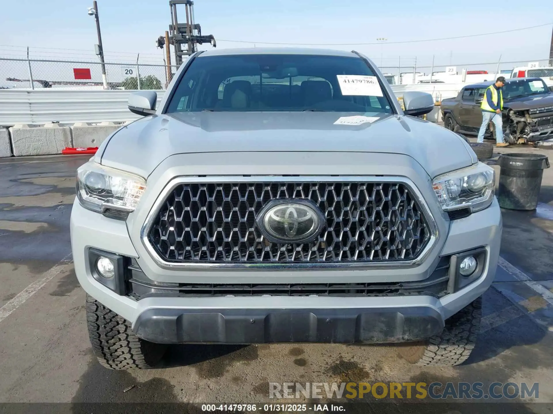 12 fotografías del automóvil dañado 3TMCZ5AN6KM250062 TOYOTA TACOMA 2019