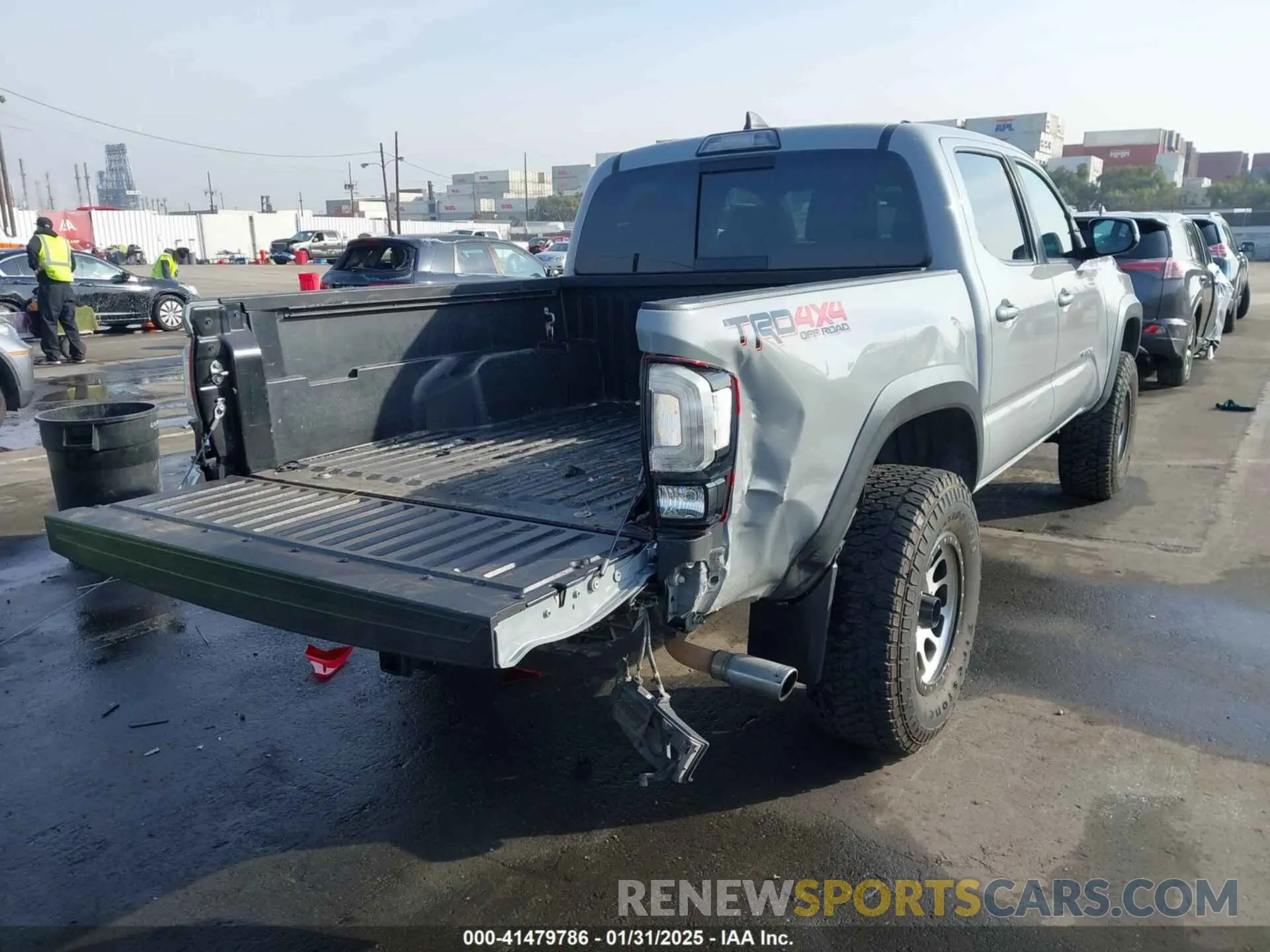 4 fotografías del automóvil dañado 3TMCZ5AN6KM250062 TOYOTA TACOMA 2019