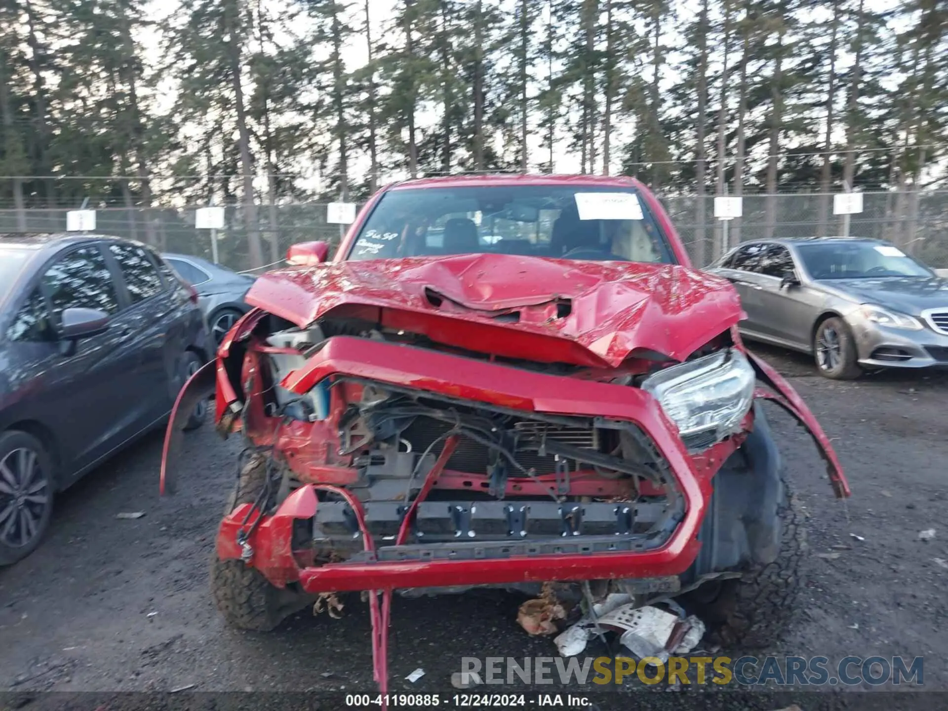 11 fotografías del automóvil dañado 3TMCZ5AN6KM256671 TOYOTA TACOMA 2019