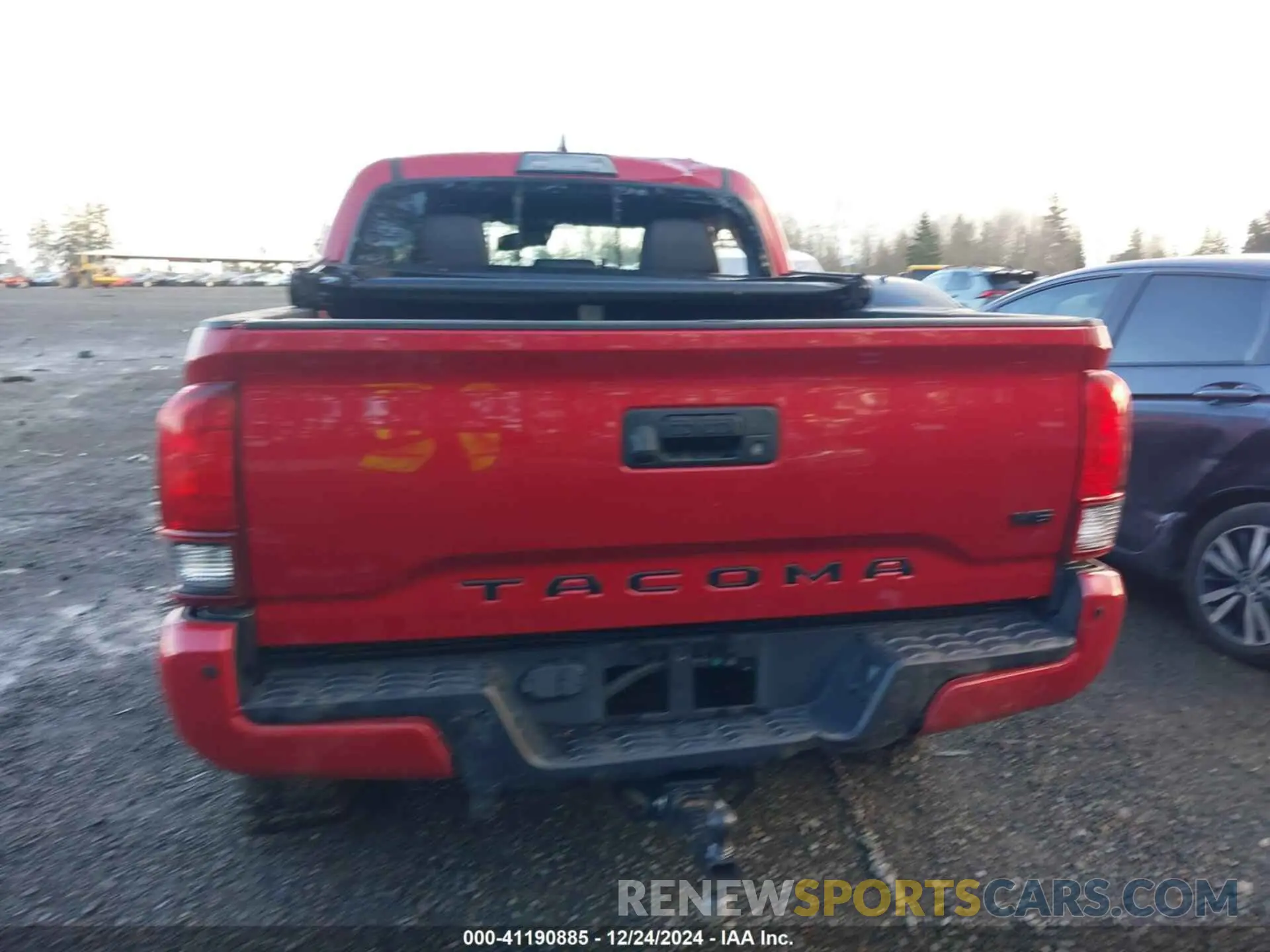 15 fotografías del automóvil dañado 3TMCZ5AN6KM256671 TOYOTA TACOMA 2019