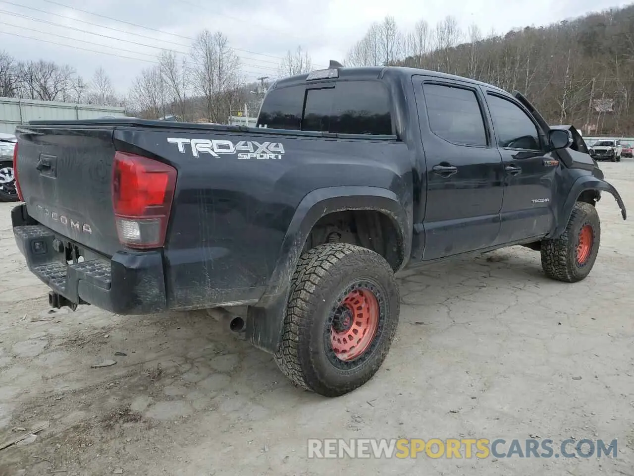3 fotografías del automóvil dañado 3TMCZ5AN6KM259277 TOYOTA TACOMA 2019
