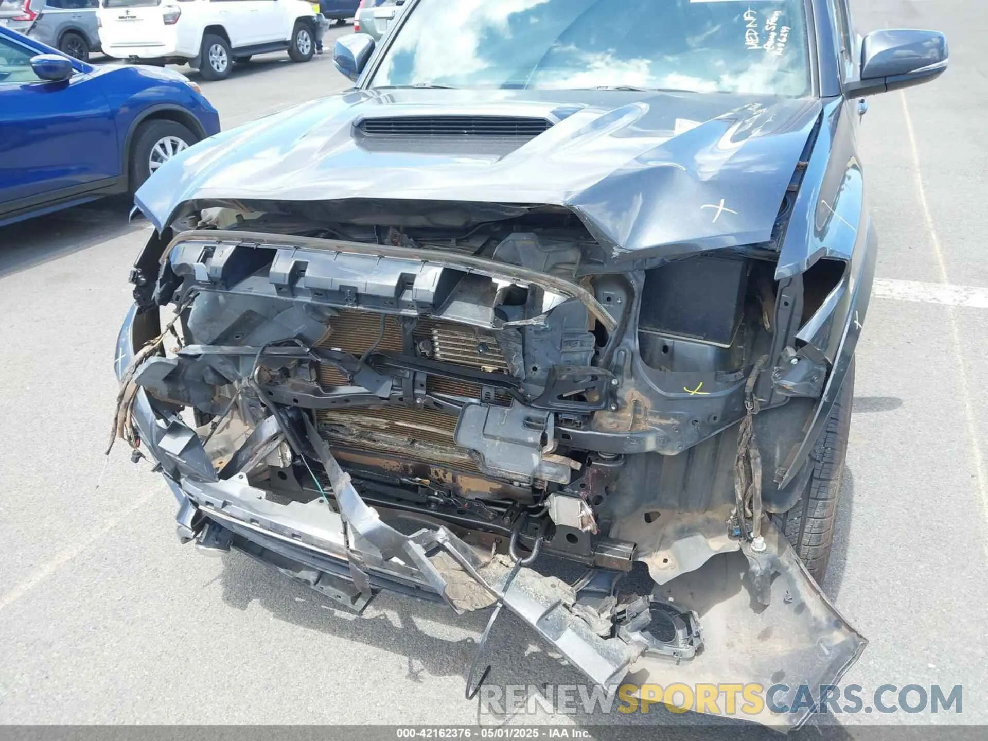 6 fotografías del automóvil dañado 3TMCZ5AN6KM259778 TOYOTA TACOMA 2019