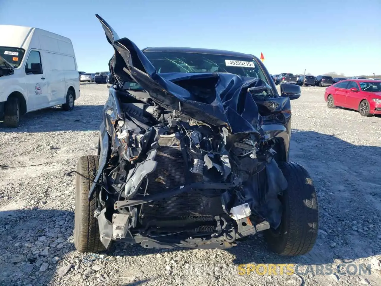 5 fotografías del automóvil dañado 3TMCZ5AN6KM281733 TOYOTA TACOMA 2019