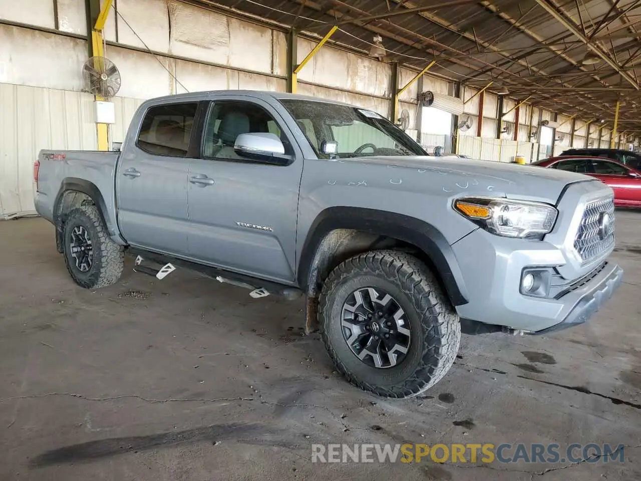 4 fotografías del automóvil dañado 3TMCZ5AN6KM282865 TOYOTA TACOMA 2019