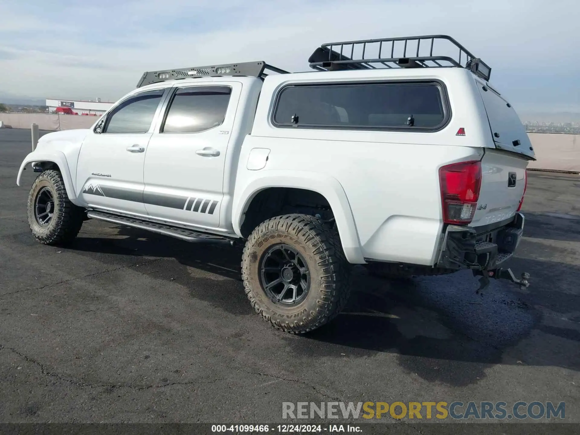 3 fotografías del automóvil dañado 3TMCZ5AN6KM284101 TOYOTA TACOMA 2019
