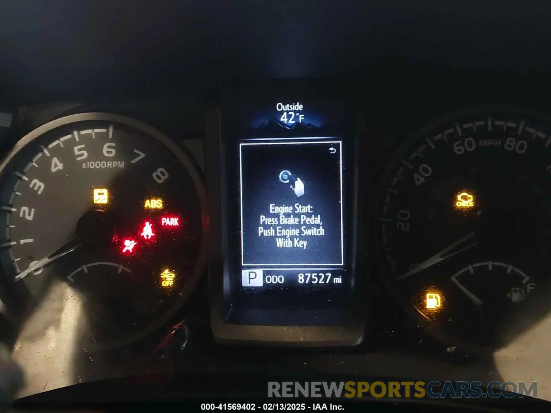 15 fotografías del automóvil dañado 3TMCZ5AN7KM192298 TOYOTA TACOMA 2019