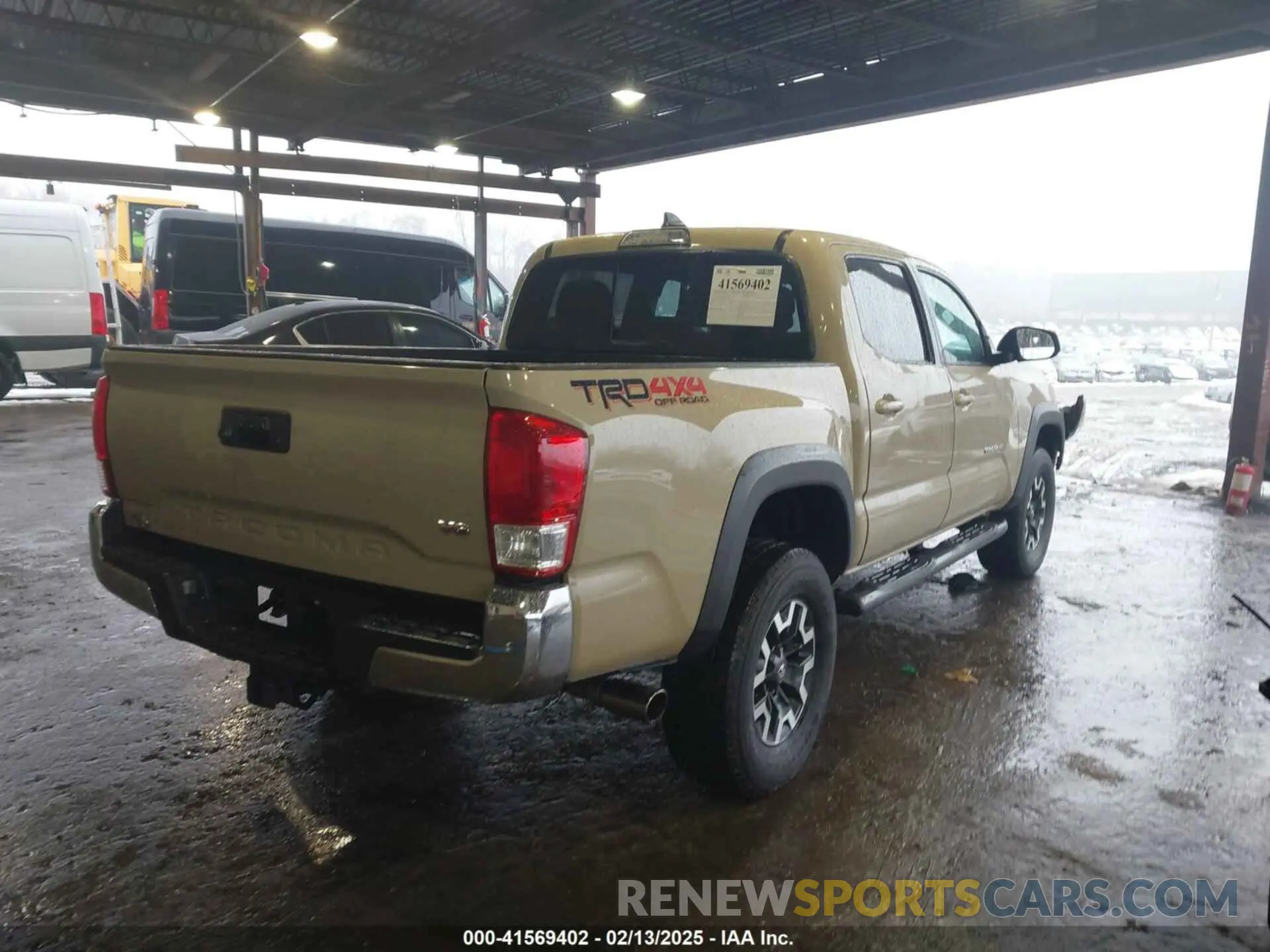 4 fotografías del automóvil dañado 3TMCZ5AN7KM192298 TOYOTA TACOMA 2019