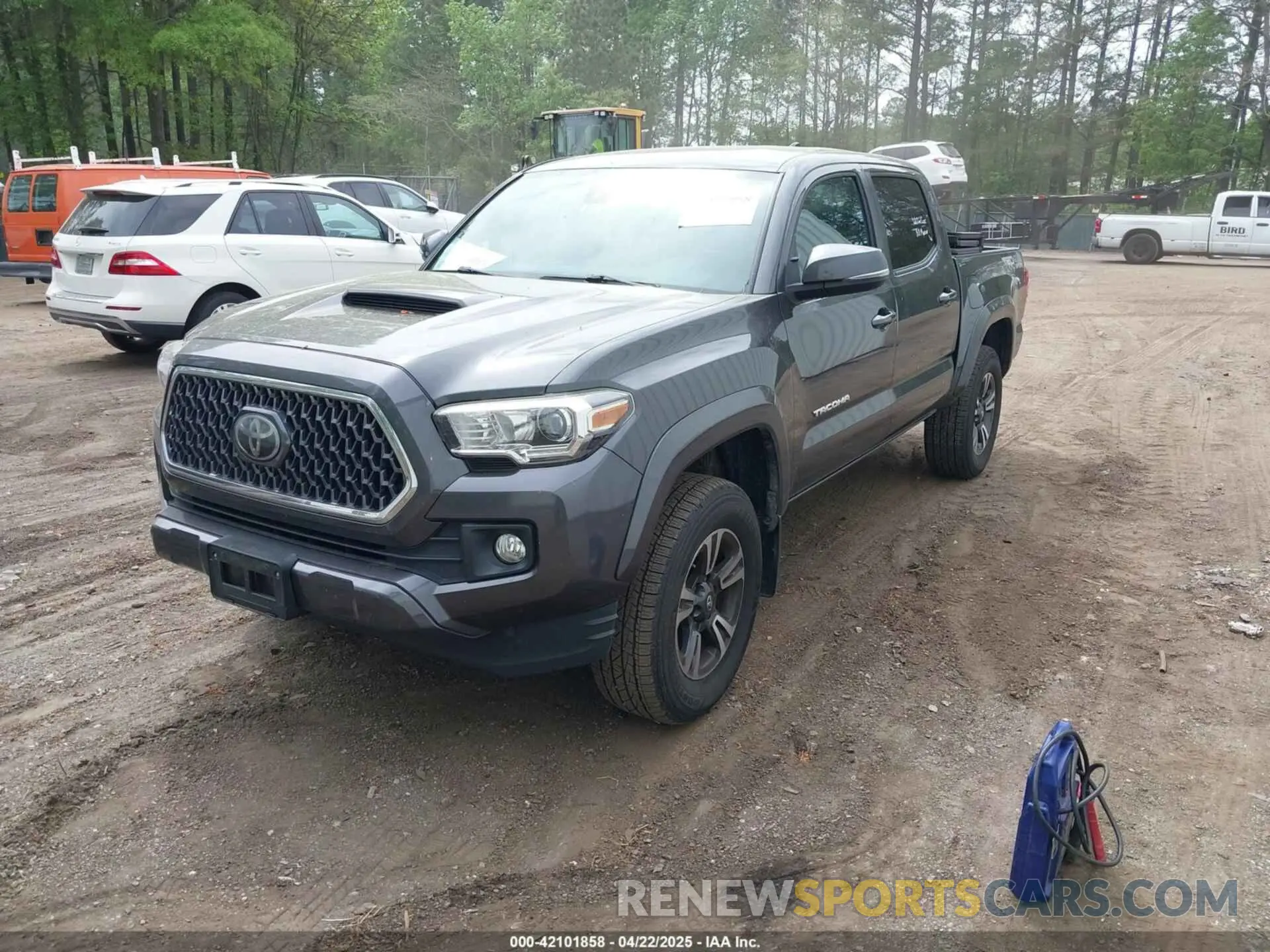 2 fotografías del automóvil dañado 3TMCZ5AN7KM198876 TOYOTA TACOMA 2019