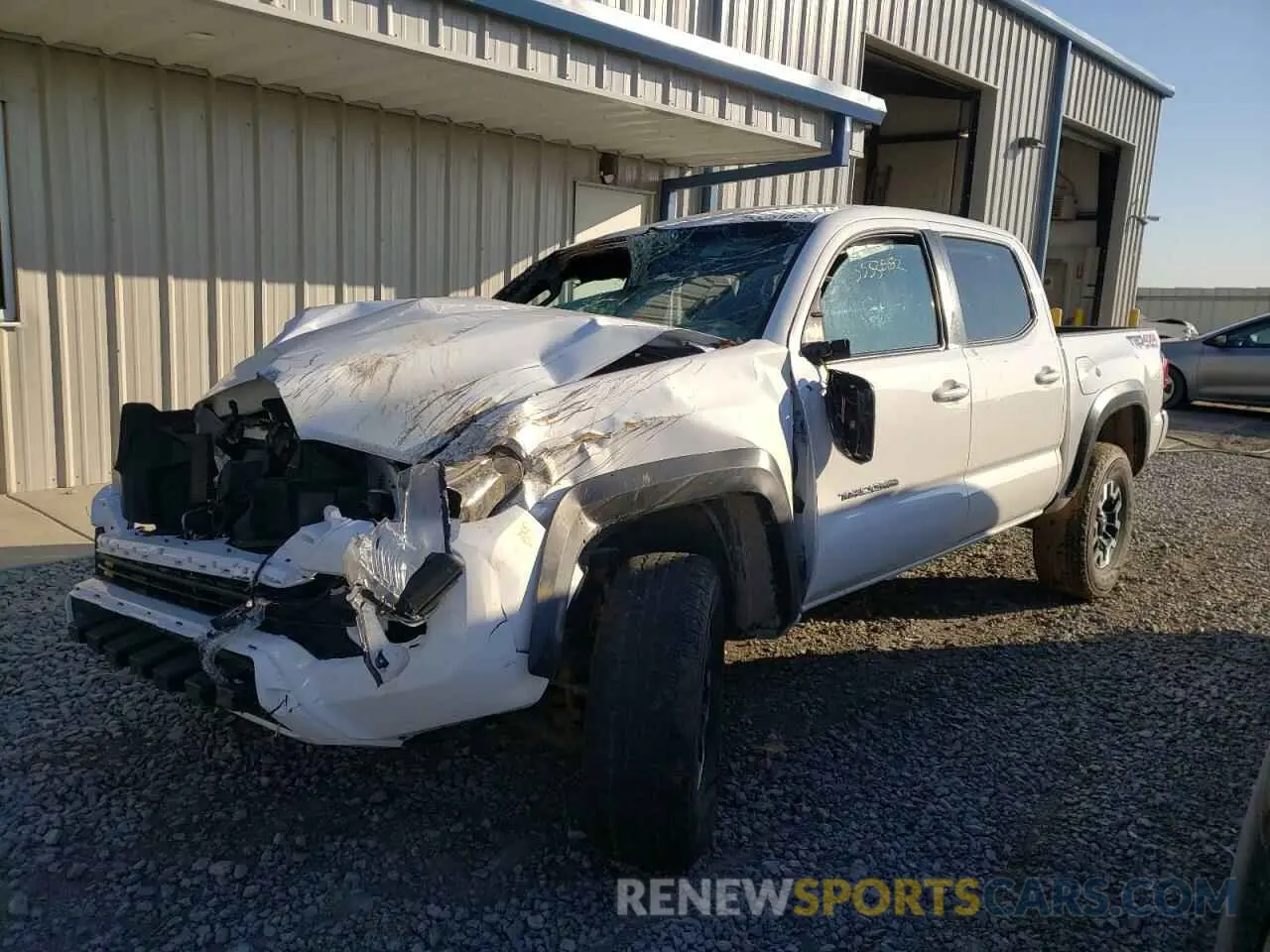2 fotografías del automóvil dañado 3TMCZ5AN7KM222657 TOYOTA TACOMA 2019