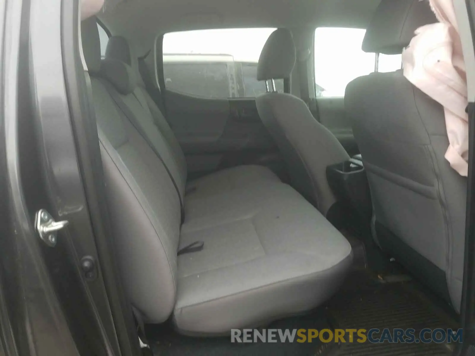6 fotografías del automóvil dañado 3TMCZ5AN7KM273916 TOYOTA TACOMA 2019