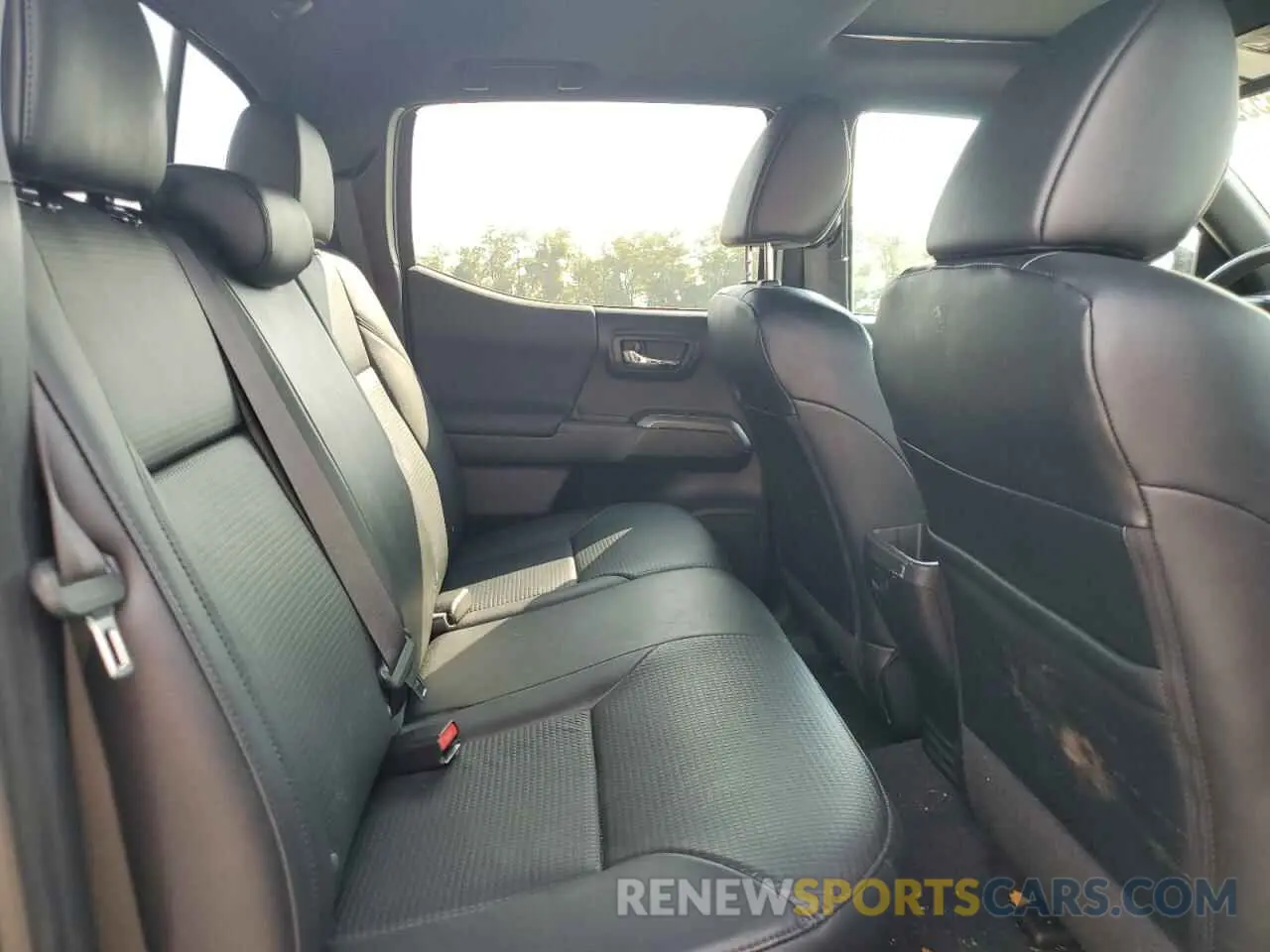 11 fotografías del automóvil dañado 3TMCZ5AN7KM279134 TOYOTA TACOMA 2019