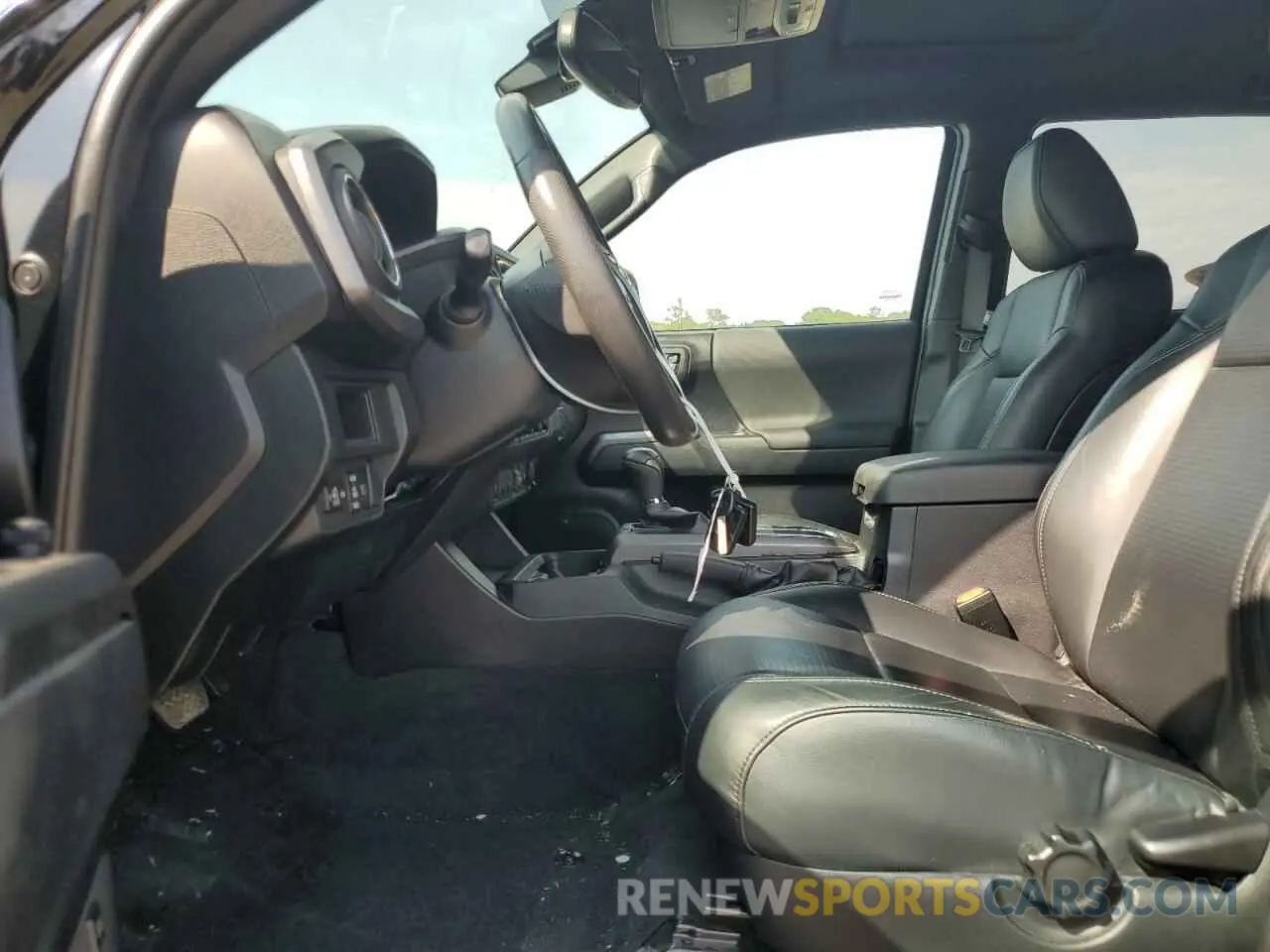 7 fotografías del automóvil dañado 3TMCZ5AN7KM279134 TOYOTA TACOMA 2019