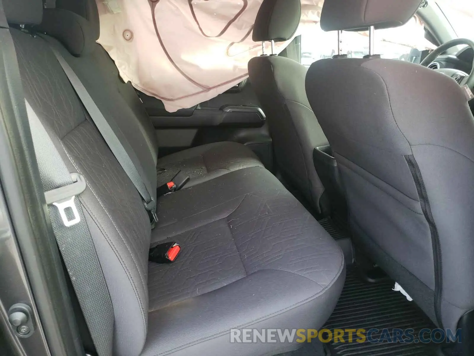 6 fotografías del automóvil dañado 3TMCZ5AN7KM279926 TOYOTA TACOMA 2019