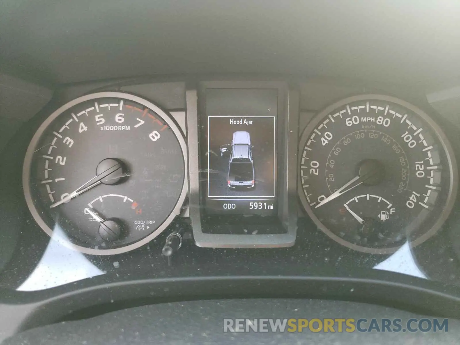 8 fotografías del automóvil dañado 3TMCZ5AN7KM279926 TOYOTA TACOMA 2019