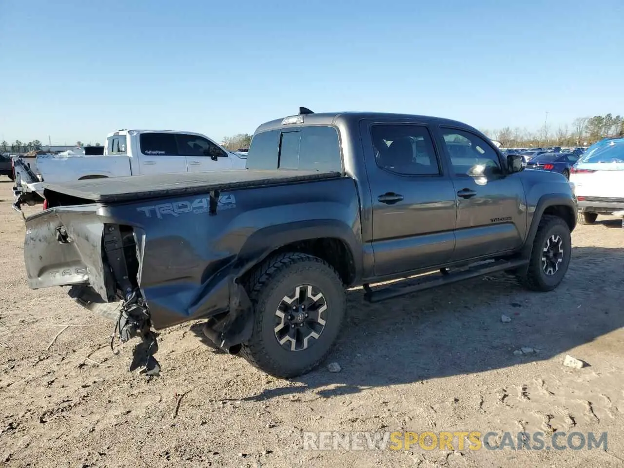 3 fotografías del automóvil dañado 3TMCZ5AN7KM287170 TOYOTA TACOMA 2019