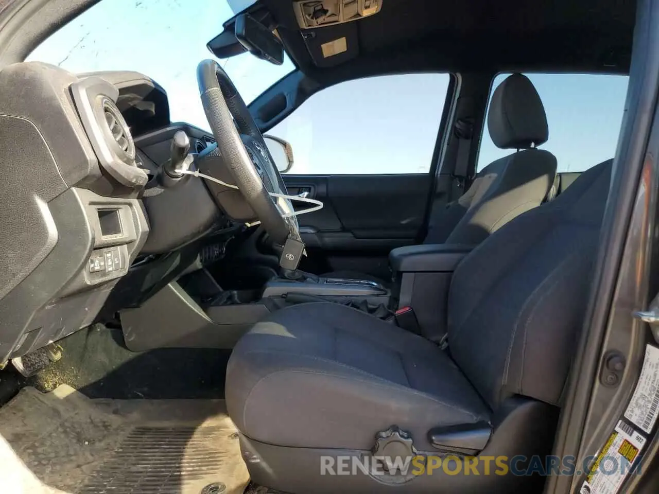 7 fotografías del automóvil dañado 3TMCZ5AN7KM287170 TOYOTA TACOMA 2019