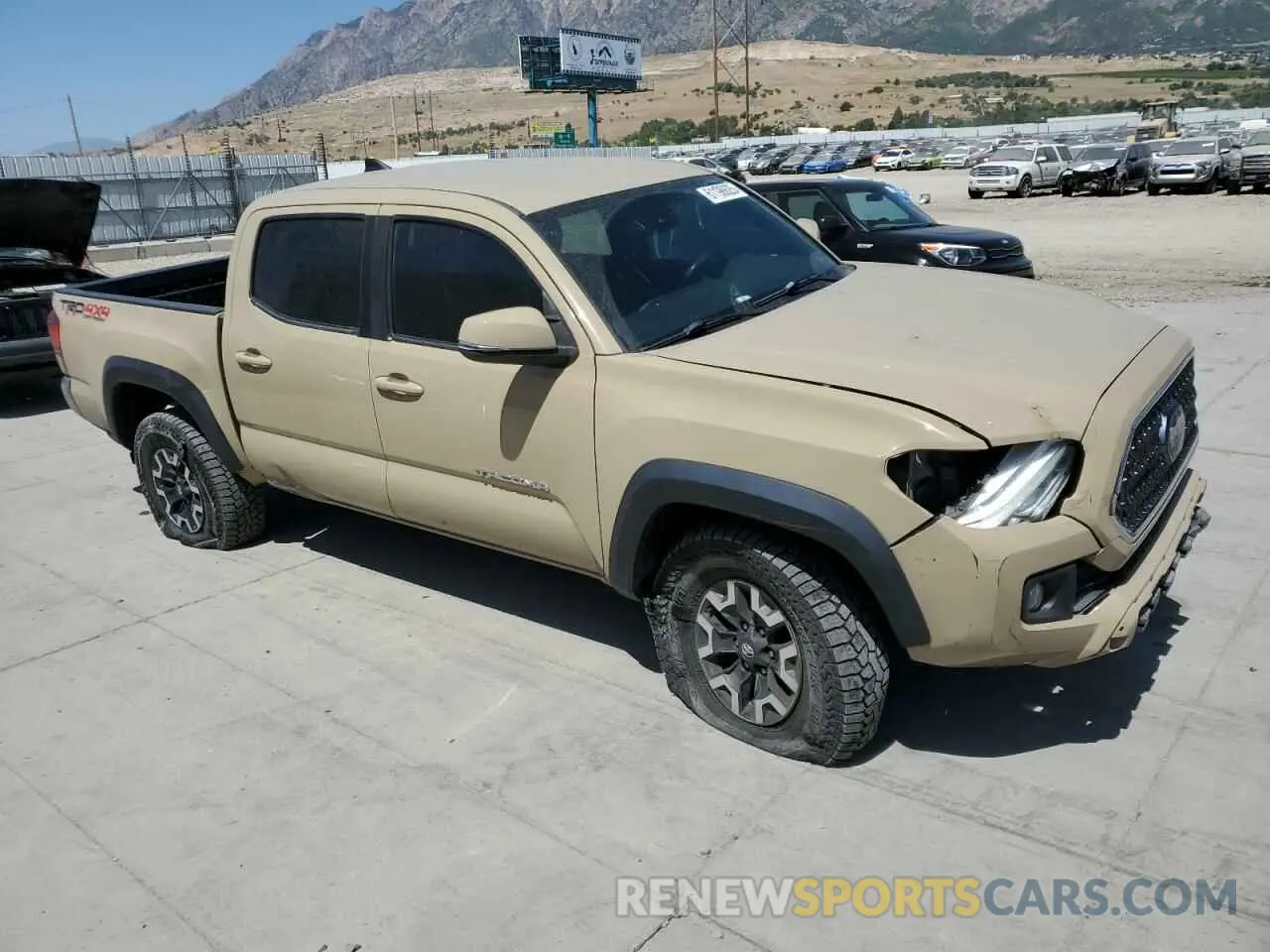 4 fotografías del automóvil dañado 3TMCZ5AN8KM190687 TOYOTA TACOMA 2019
