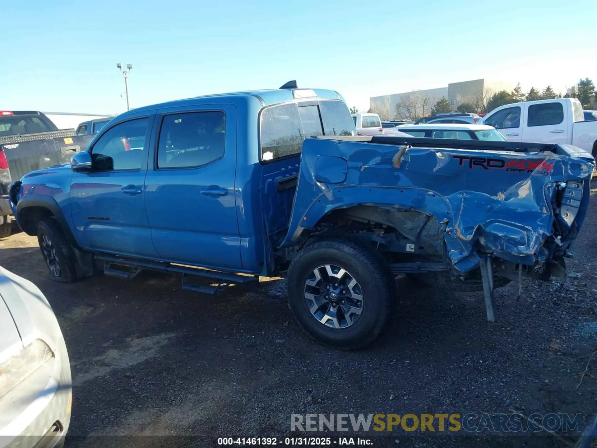 14 fotografías del automóvil dañado 3TMCZ5AN8KM192469 TOYOTA TACOMA 2019