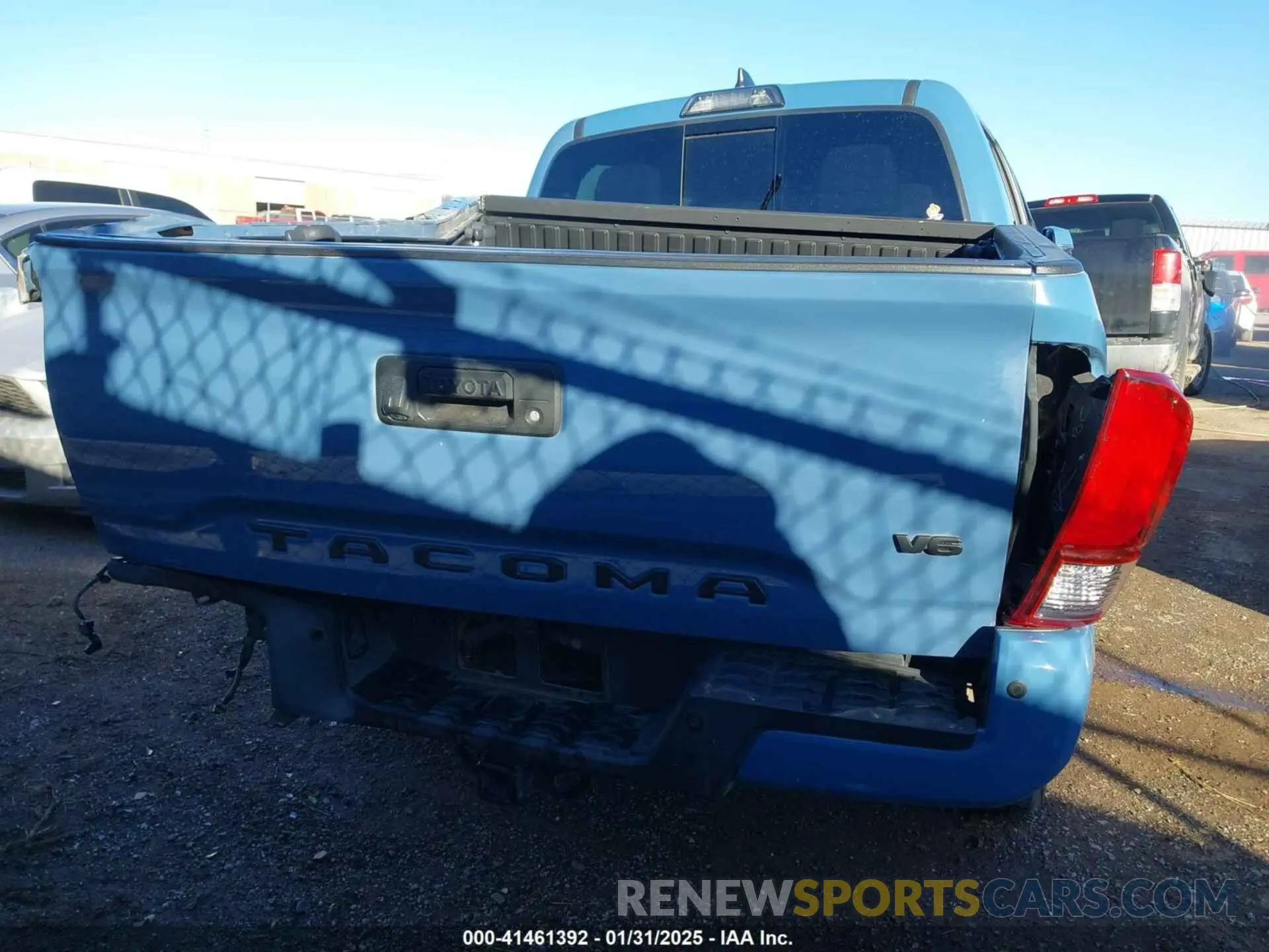 16 fotografías del automóvil dañado 3TMCZ5AN8KM192469 TOYOTA TACOMA 2019