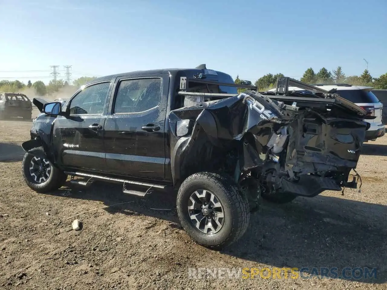 2 fotografías del automóvil dañado 3TMCZ5AN8KM198319 TOYOTA TACOMA 2019