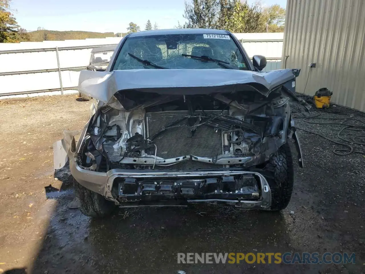 5 fotografías del automóvil dañado 3TMCZ5AN8KM245526 TOYOTA TACOMA 2019