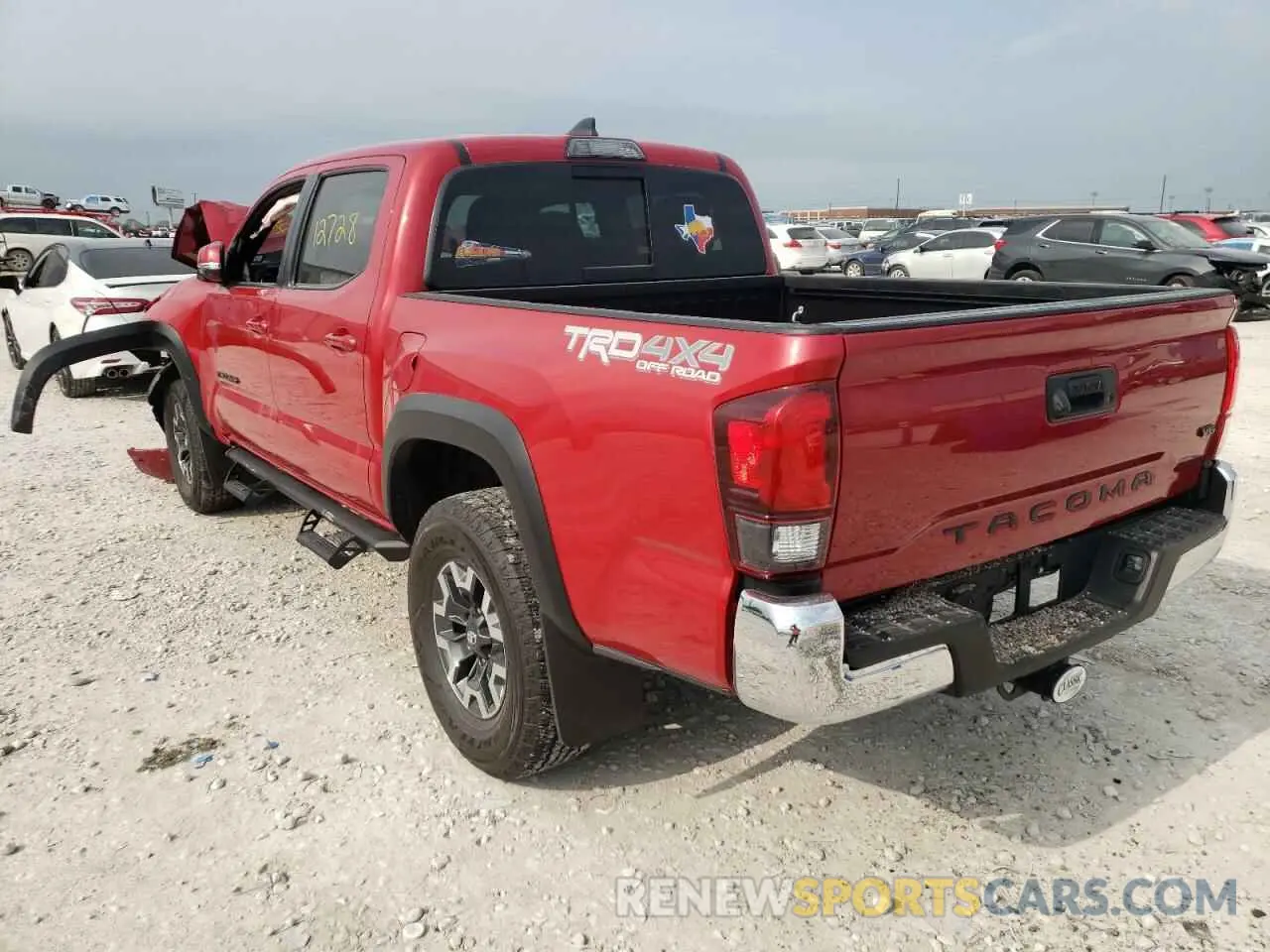 3 fotografías del automóvil dañado 3TMCZ5AN8KM266750 TOYOTA TACOMA 2019