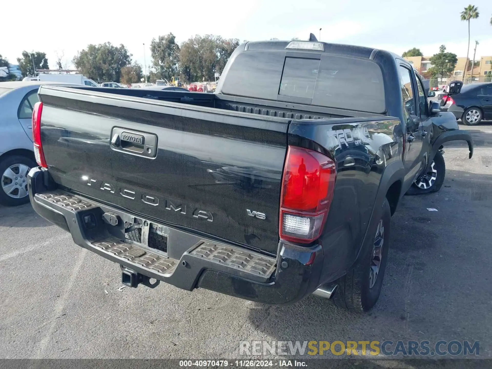 4 fotografías del automóvil dañado 3TMCZ5AN9KM193792 TOYOTA TACOMA 2019