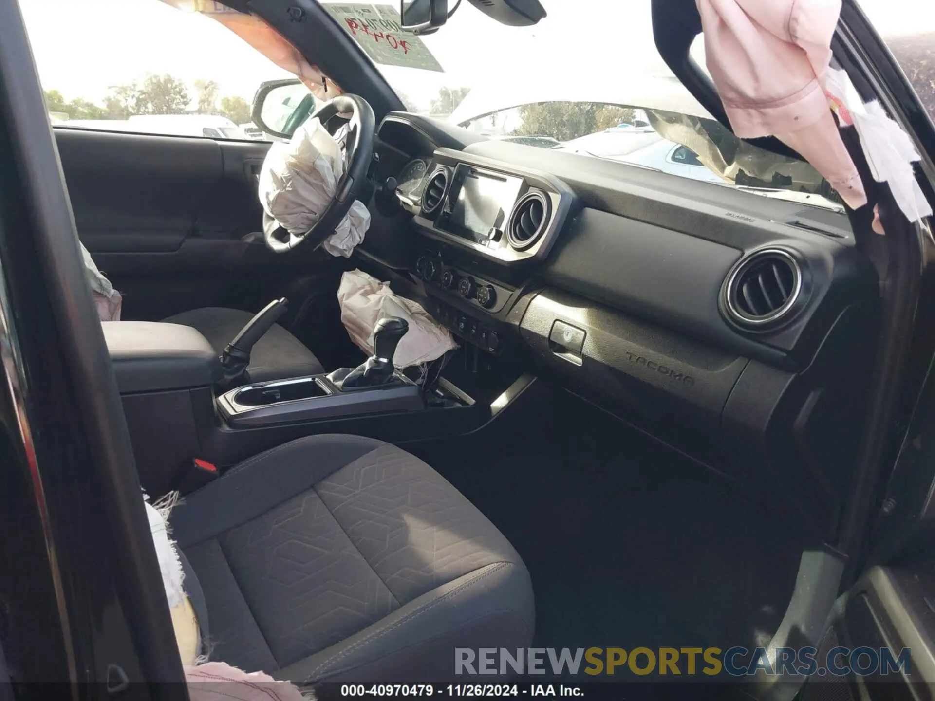 5 fotografías del automóvil dañado 3TMCZ5AN9KM193792 TOYOTA TACOMA 2019