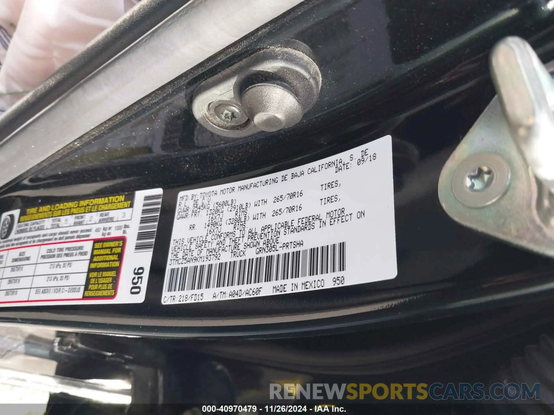 9 fotografías del automóvil dañado 3TMCZ5AN9KM193792 TOYOTA TACOMA 2019