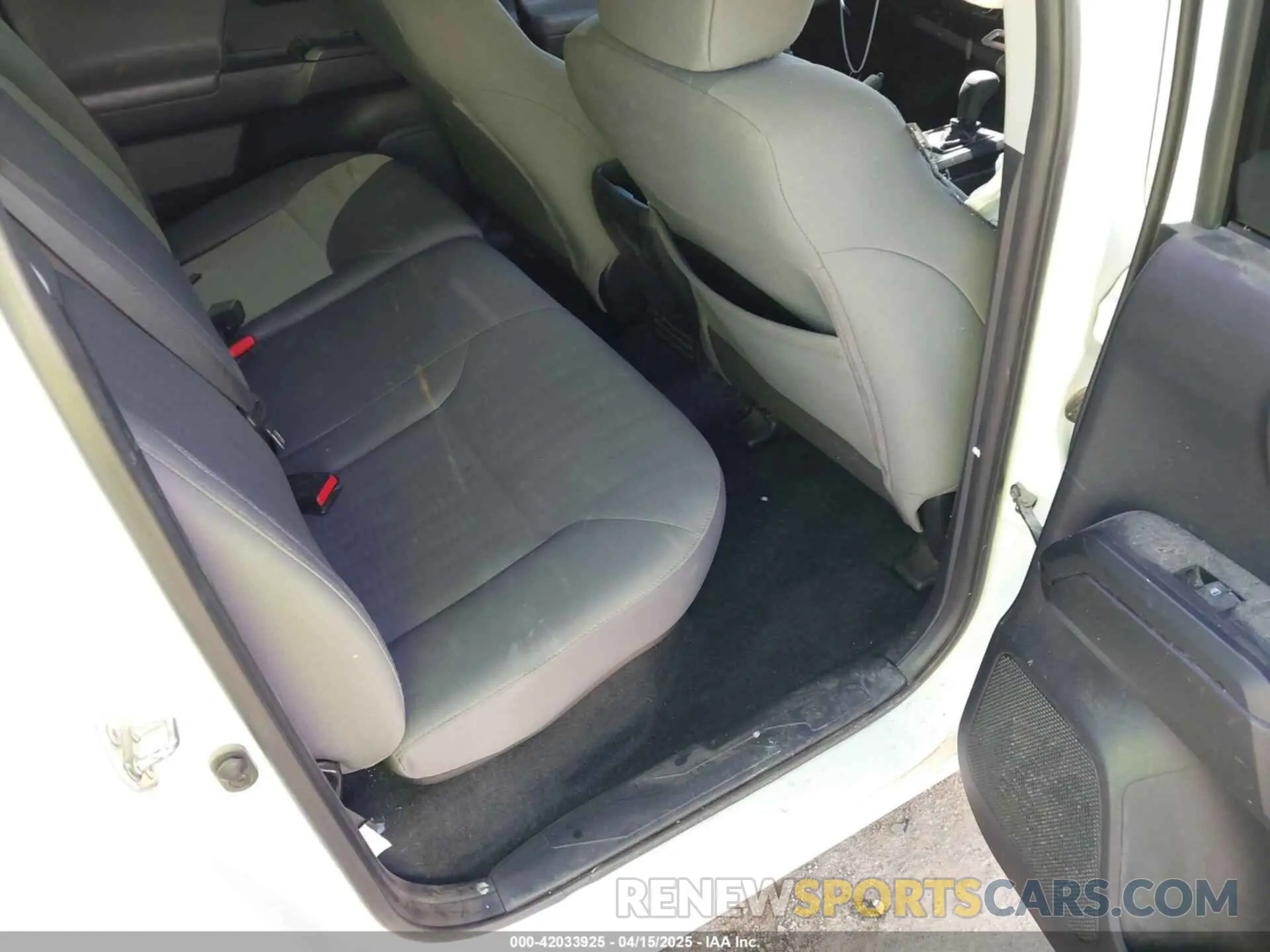 8 fotografías del automóvil dañado 3TMCZ5AN9KM211420 TOYOTA TACOMA 2019