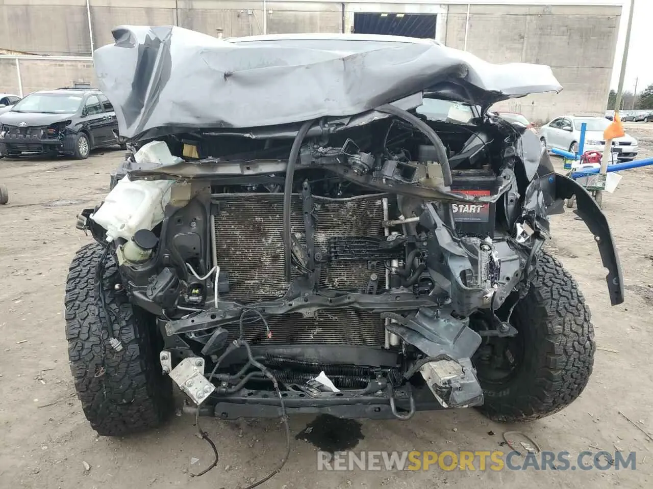 5 fotografías del automóvil dañado 3TMCZ5AN9KM226774 TOYOTA TACOMA 2019