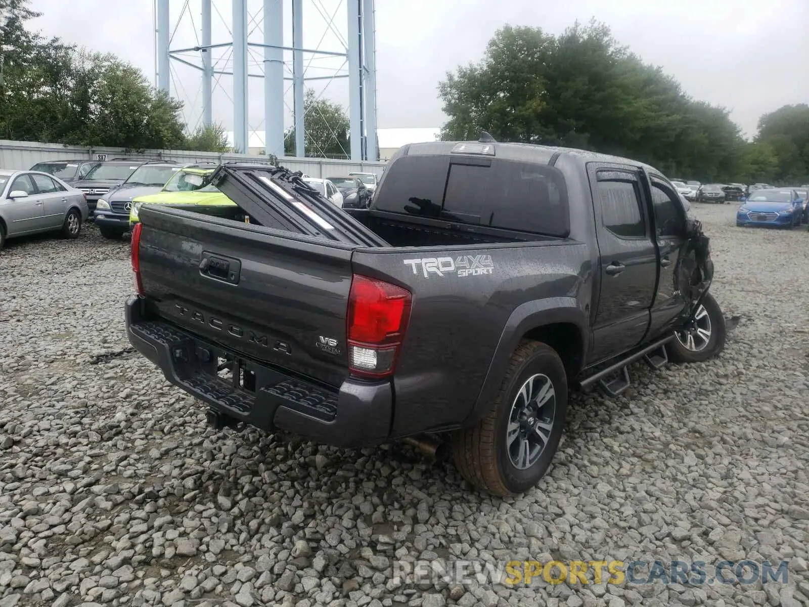 4 fotografías del automóvil dañado 3TMCZ5AN9KM251075 TOYOTA TACOMA 2019