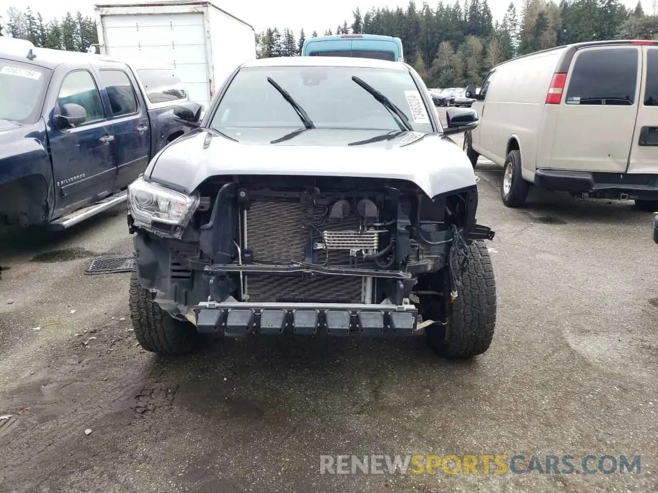 5 fotografías del automóvil dañado 3TMCZ5AN9KM262092 TOYOTA TACOMA 2019