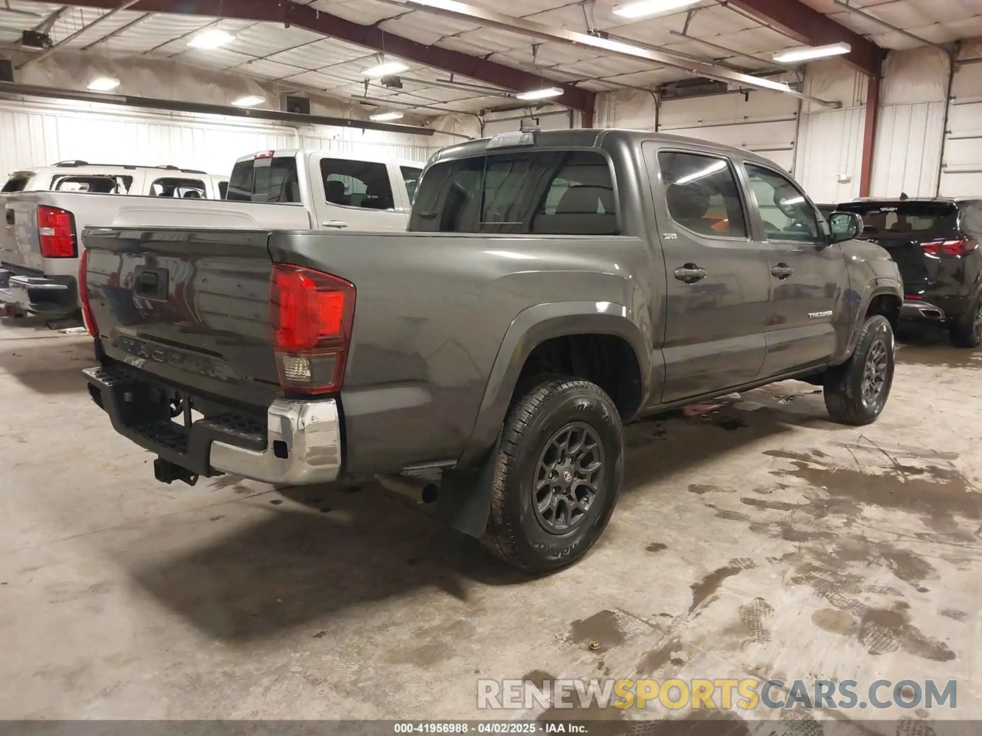 4 fotografías del automóvil dañado 3TMCZ5AN9KM275537 TOYOTA TACOMA 2019