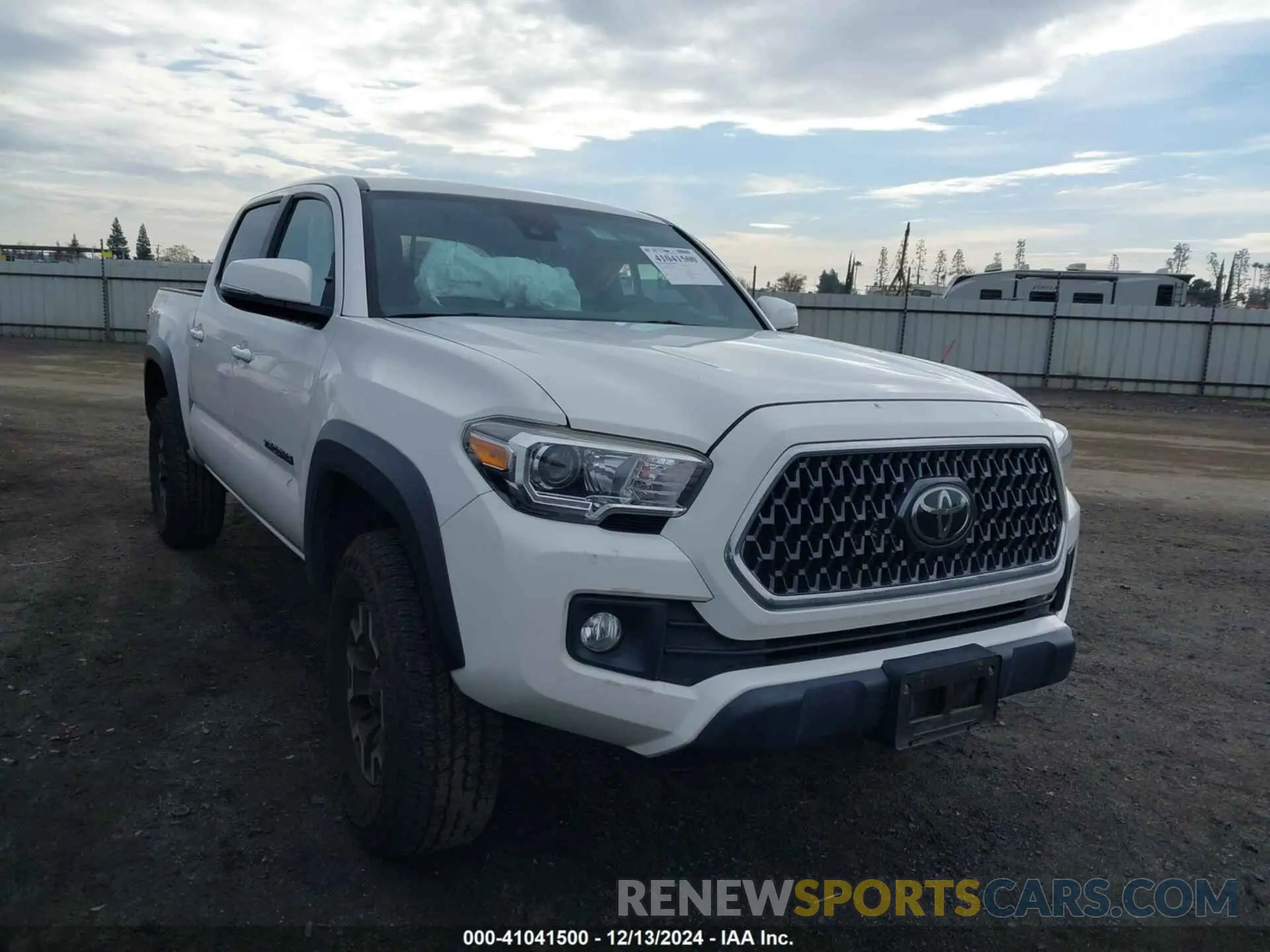 1 fotografías del automóvil dañado 3TMCZ5AN9KM287168 TOYOTA TACOMA 2019