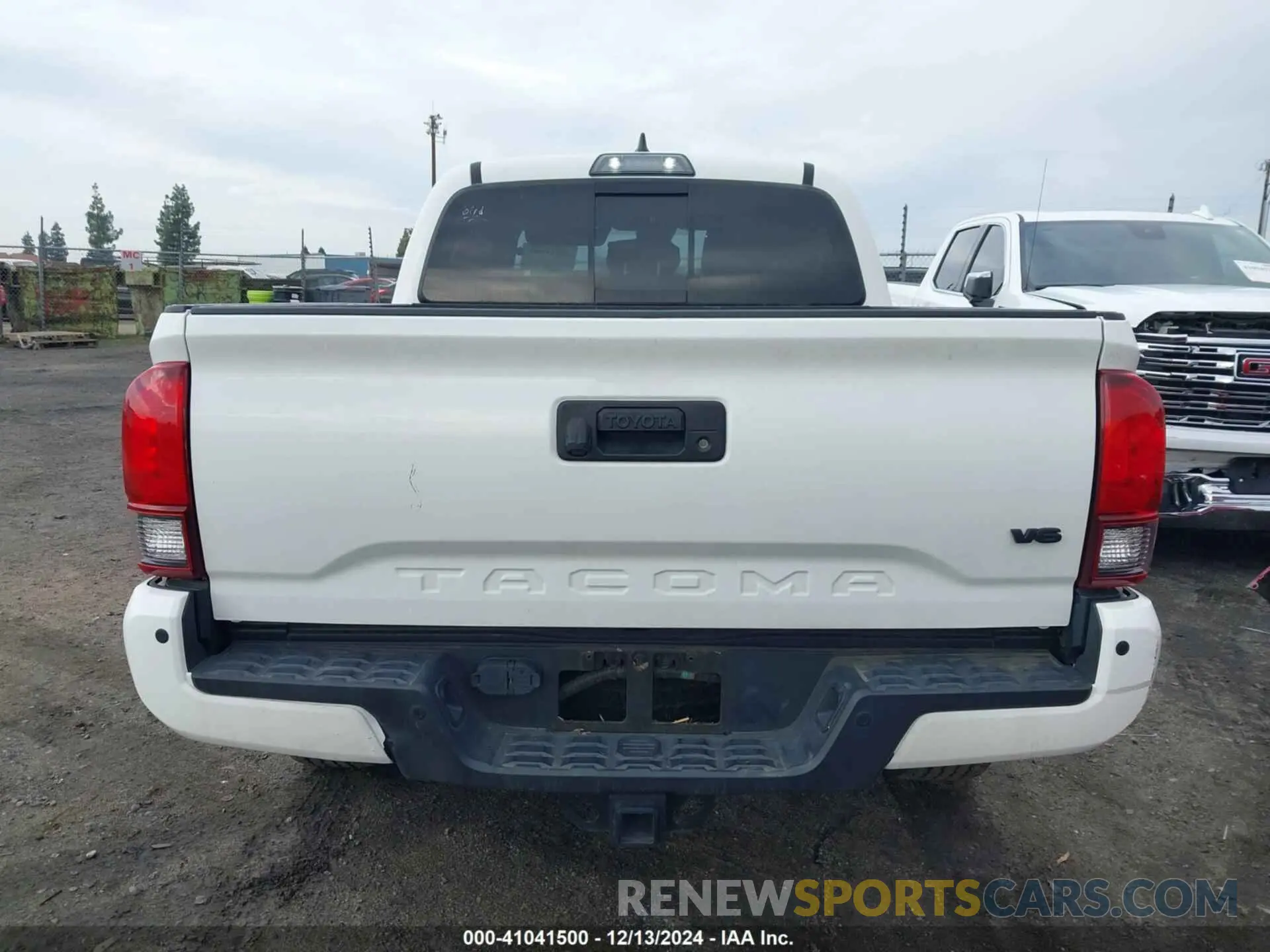 16 fotografías del automóvil dañado 3TMCZ5AN9KM287168 TOYOTA TACOMA 2019