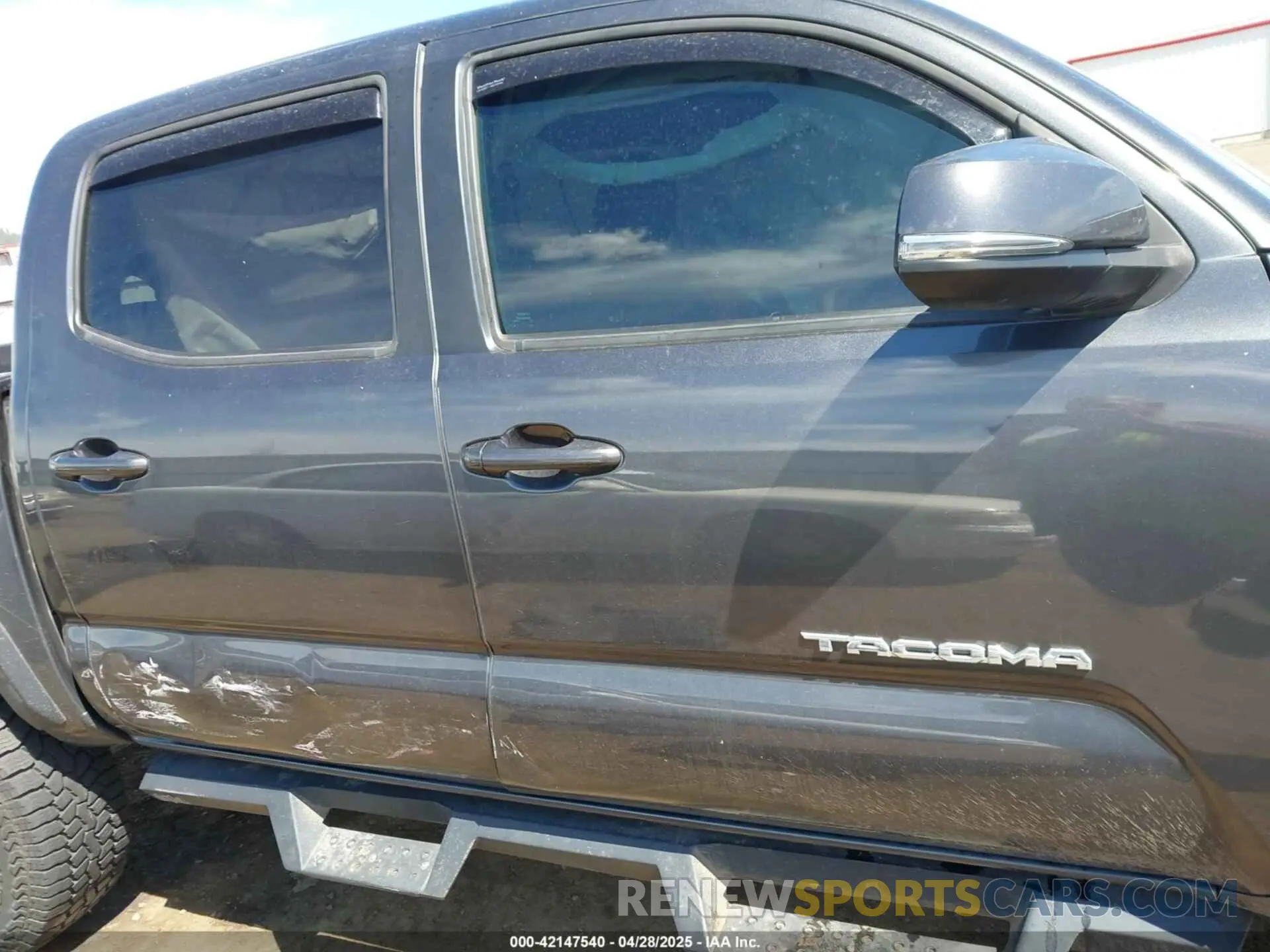 13 fotografías del automóvil dañado 3TMCZ5ANXKM191842 TOYOTA TACOMA 2019