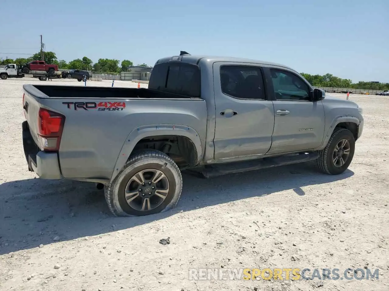 3 fotografías del automóvil dañado 3TMCZ5ANXKM228677 TOYOTA TACOMA 2019
