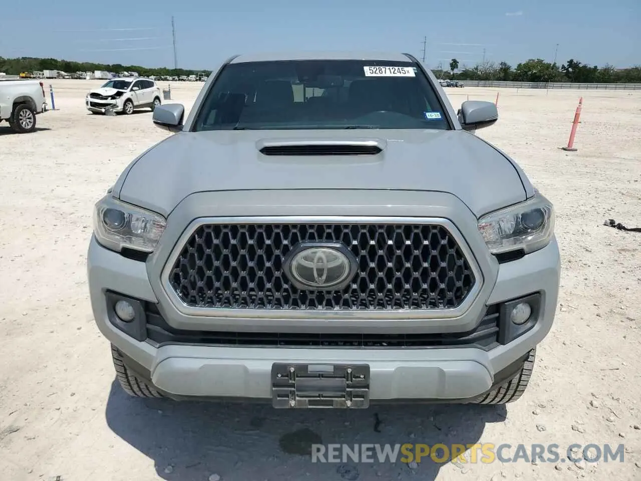 5 fotografías del automóvil dañado 3TMCZ5ANXKM228677 TOYOTA TACOMA 2019