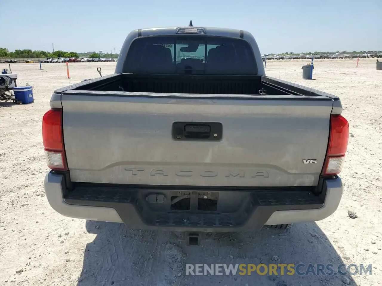 6 fotografías del automóvil dañado 3TMCZ5ANXKM228677 TOYOTA TACOMA 2019