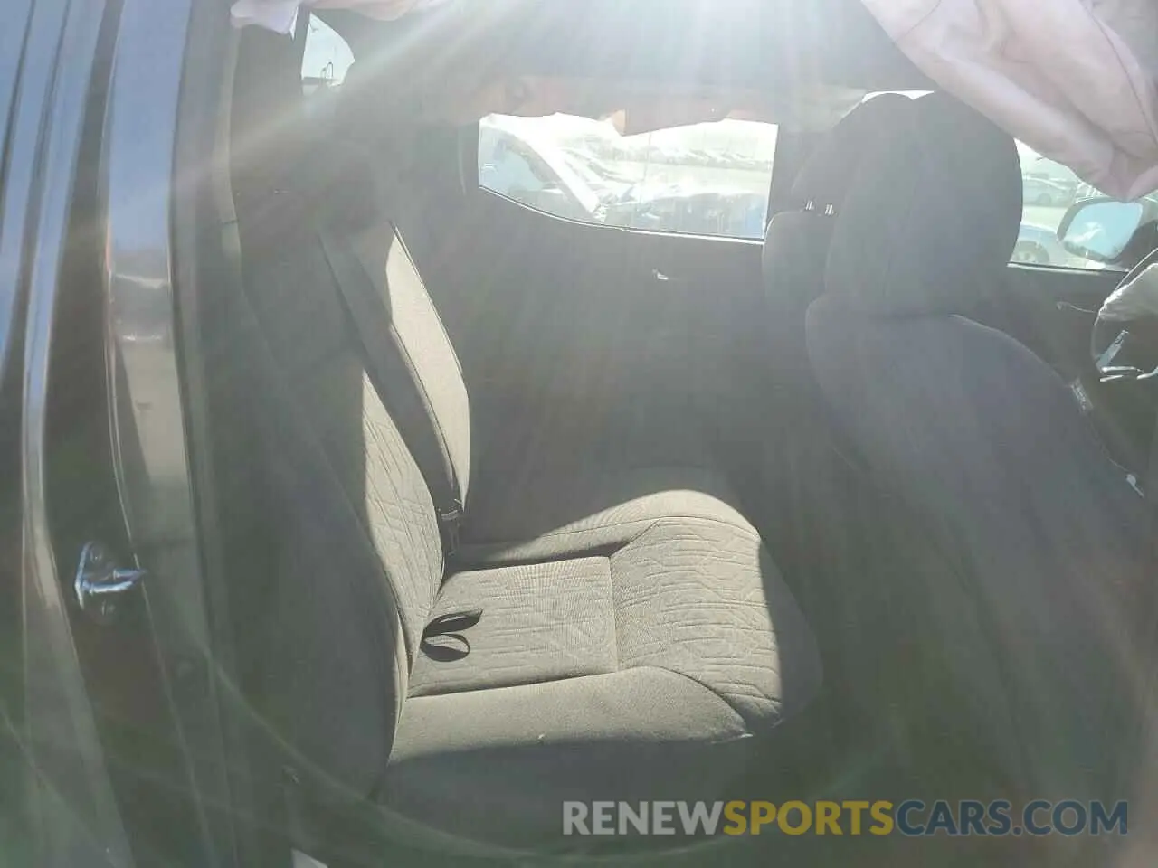10 fotografías del automóvil dañado 3TMCZ5ANXKM232275 TOYOTA TACOMA 2019