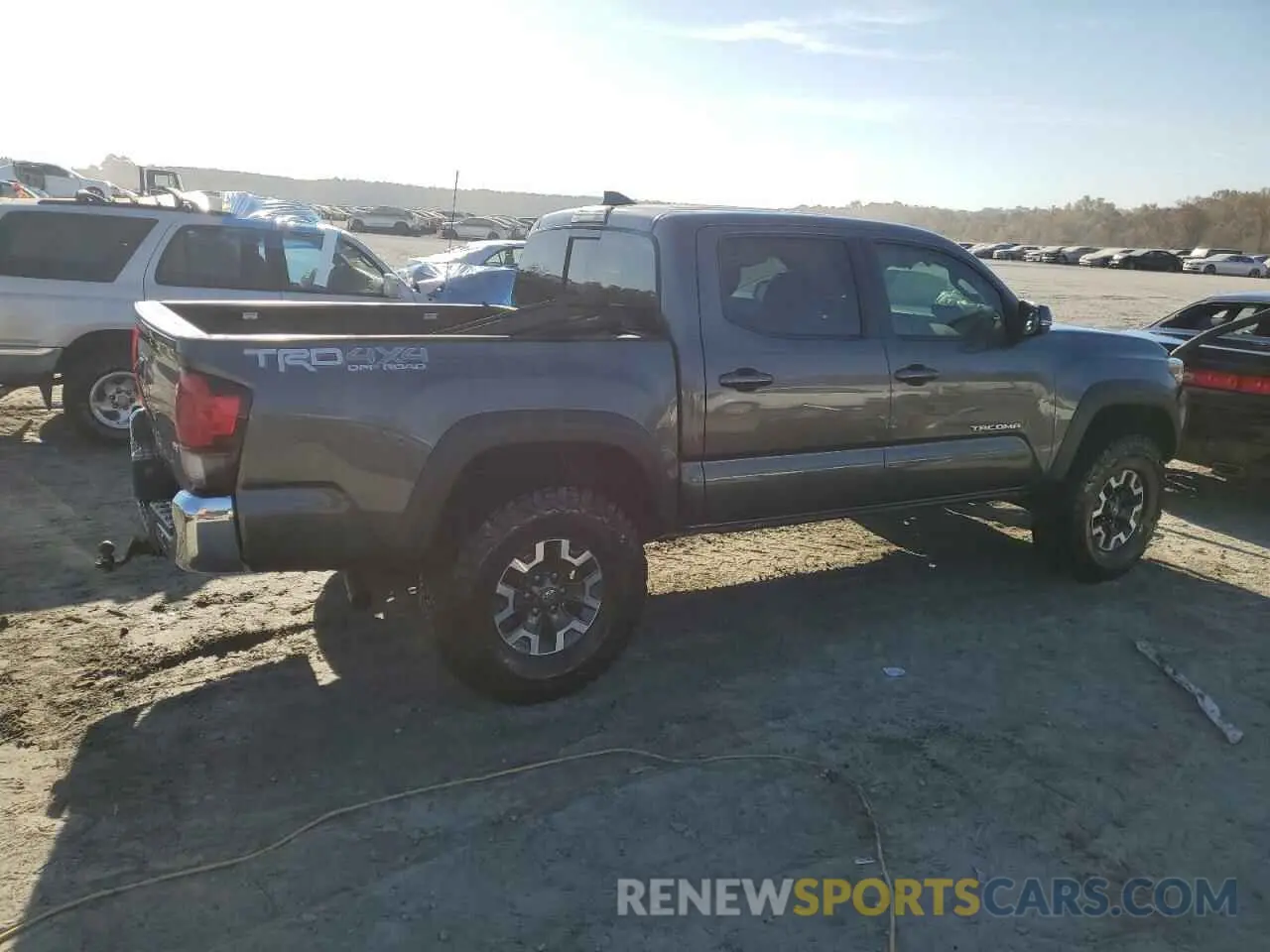 3 fotografías del automóvil dañado 3TMCZ5ANXKM232275 TOYOTA TACOMA 2019