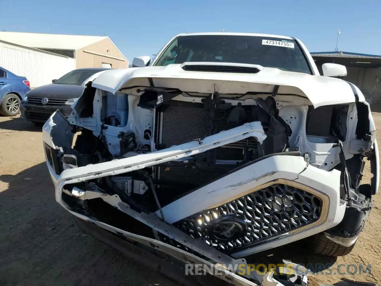 5 fotografías del automóvil dañado 3TMCZ5ANXKM266801 TOYOTA TACOMA 2019