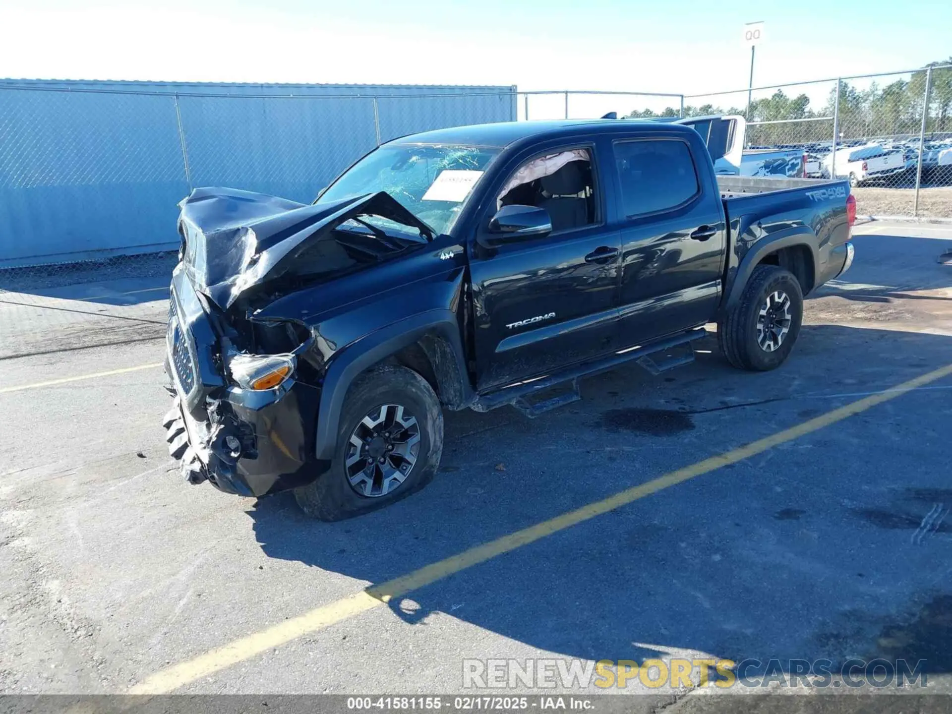 2 fotografías del automóvil dañado 3TMCZ5ANXKM267043 TOYOTA TACOMA 2019
